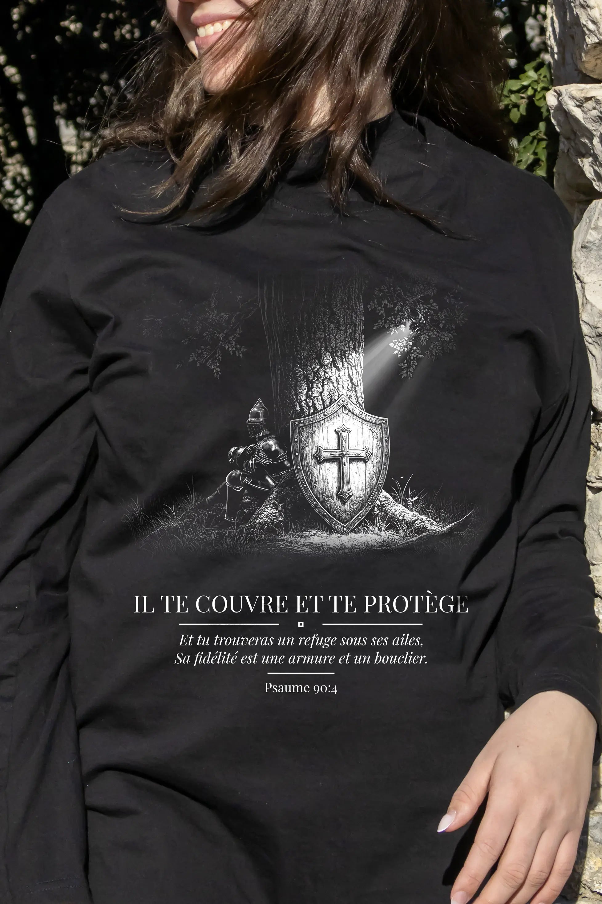 L'armure et le bouclier - Manches longues We Have Faith
